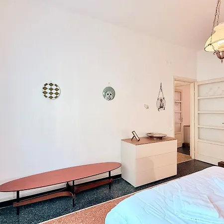 Dimora Concept - Happy - Private Garage Appartement *