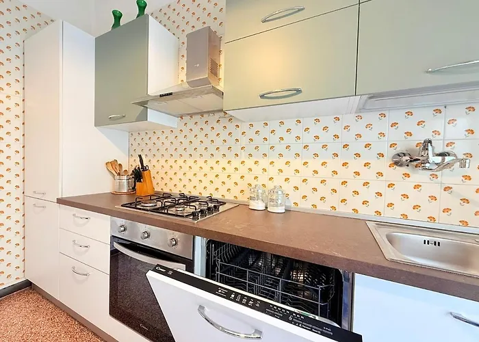 Dimora Concept - Happy - Private Garage Appartement *